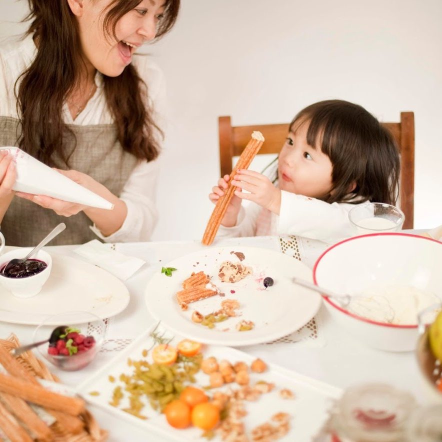 赤留商会は星のチュロスの製造・販売をしております
